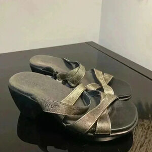 Naot Esteem metal Leather Sandals Size 7  with Platform